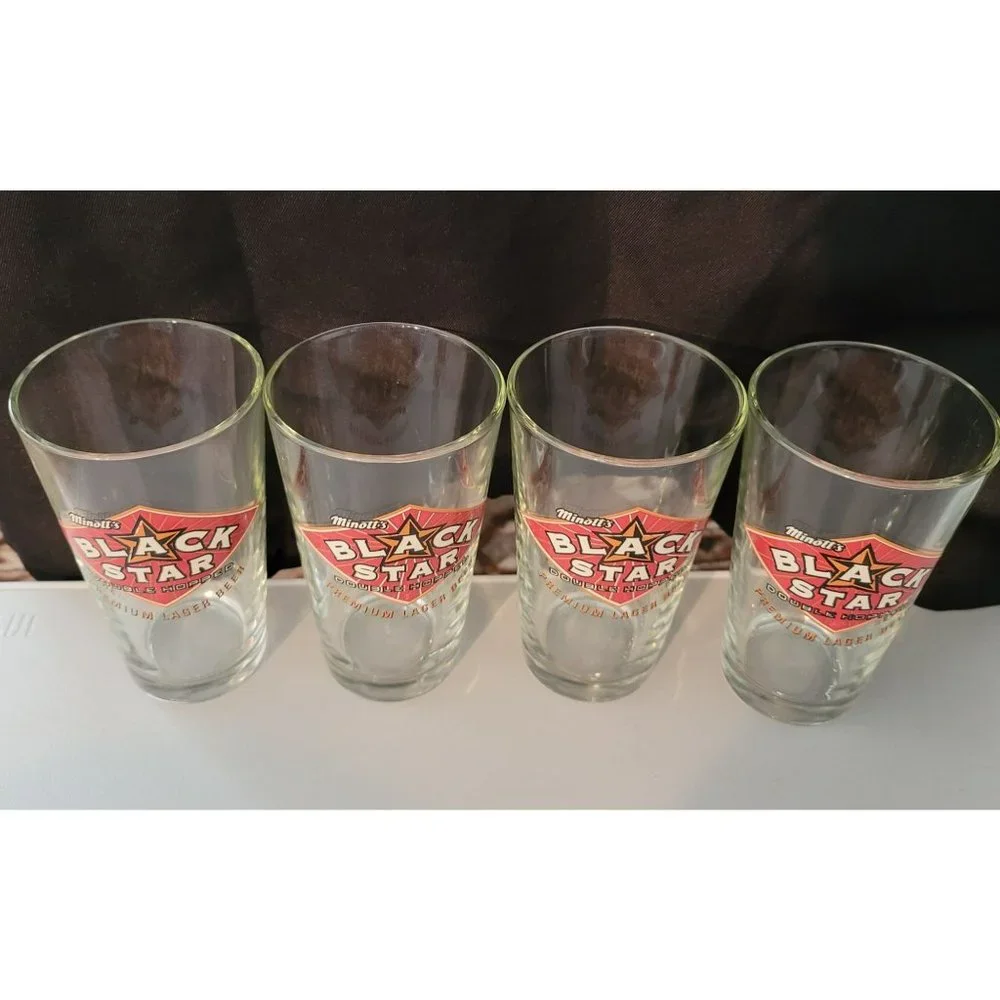 Minott's Black Star Lager Beer Glasses Set of 4 Barware Red Black Logo JJ1500